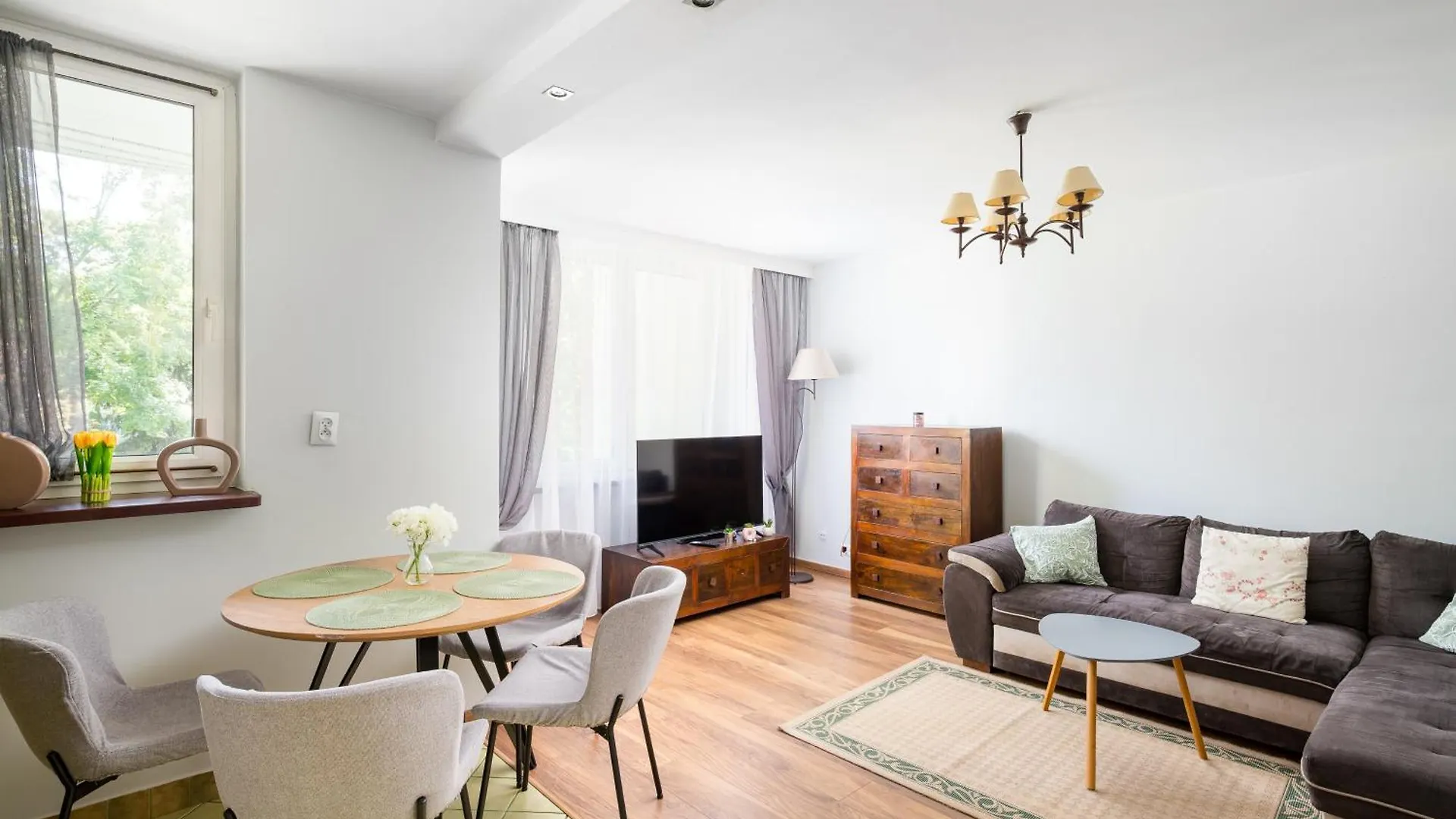 Egipska Homely Apartment By Bookinghost Varsó