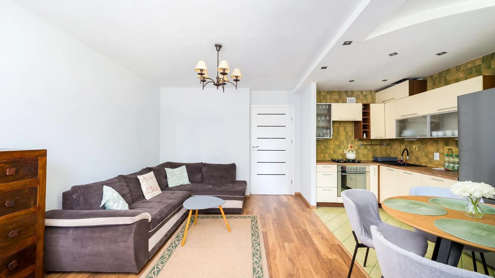 Egipska Homely Apartment By Bookinghost Varsó